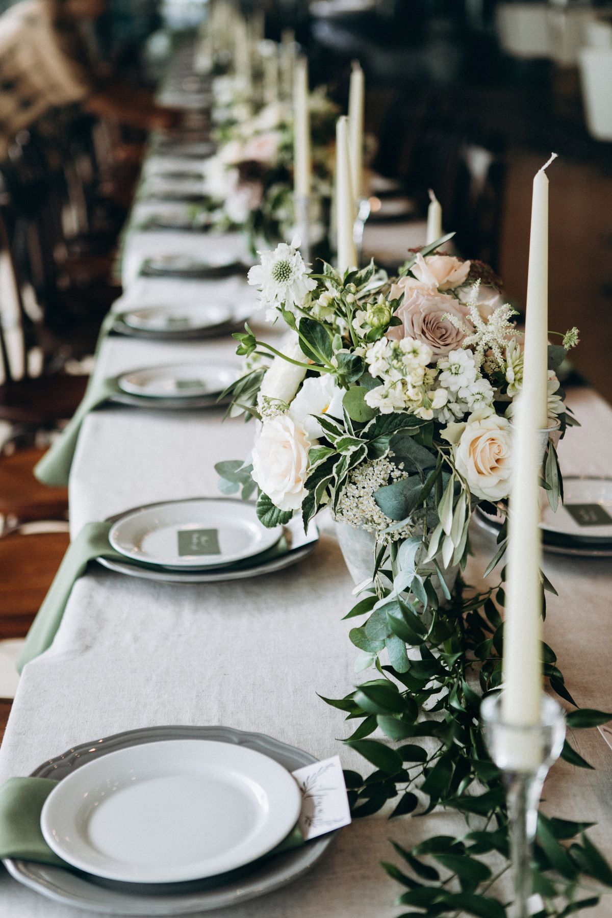 Inspiration de décoration de table de mariage romantique. 