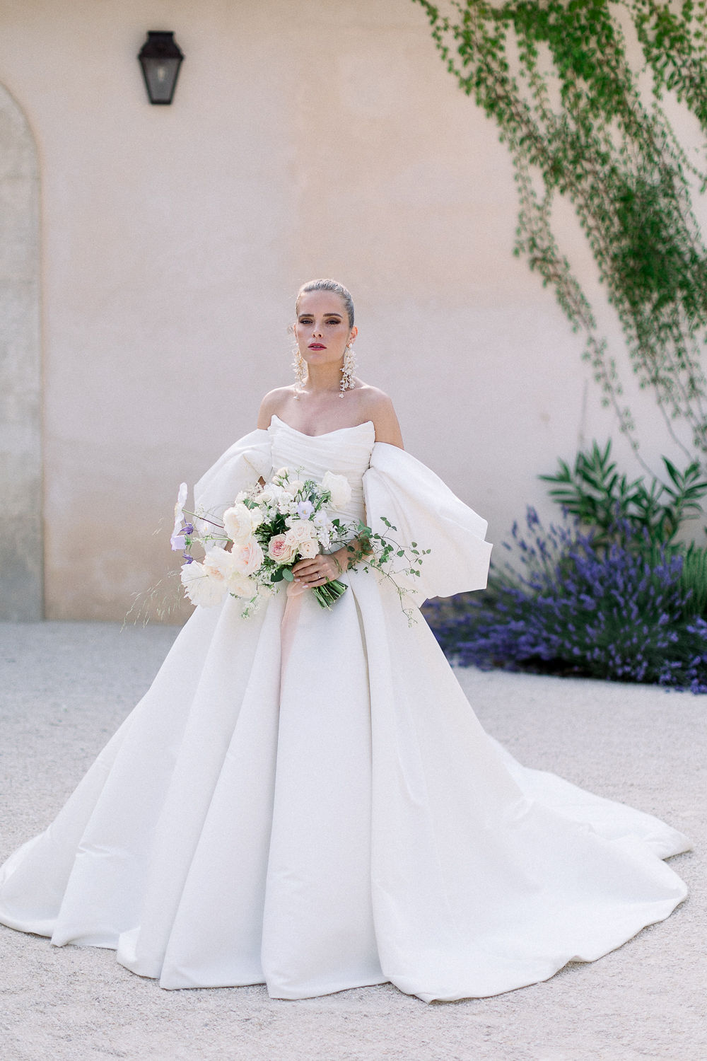 Albe Editions - Blog mariage - Wedding - Cristèle Domanec - Château de Mille Provence - Shooting Inspiration - Mariage élégant, naturel authentique