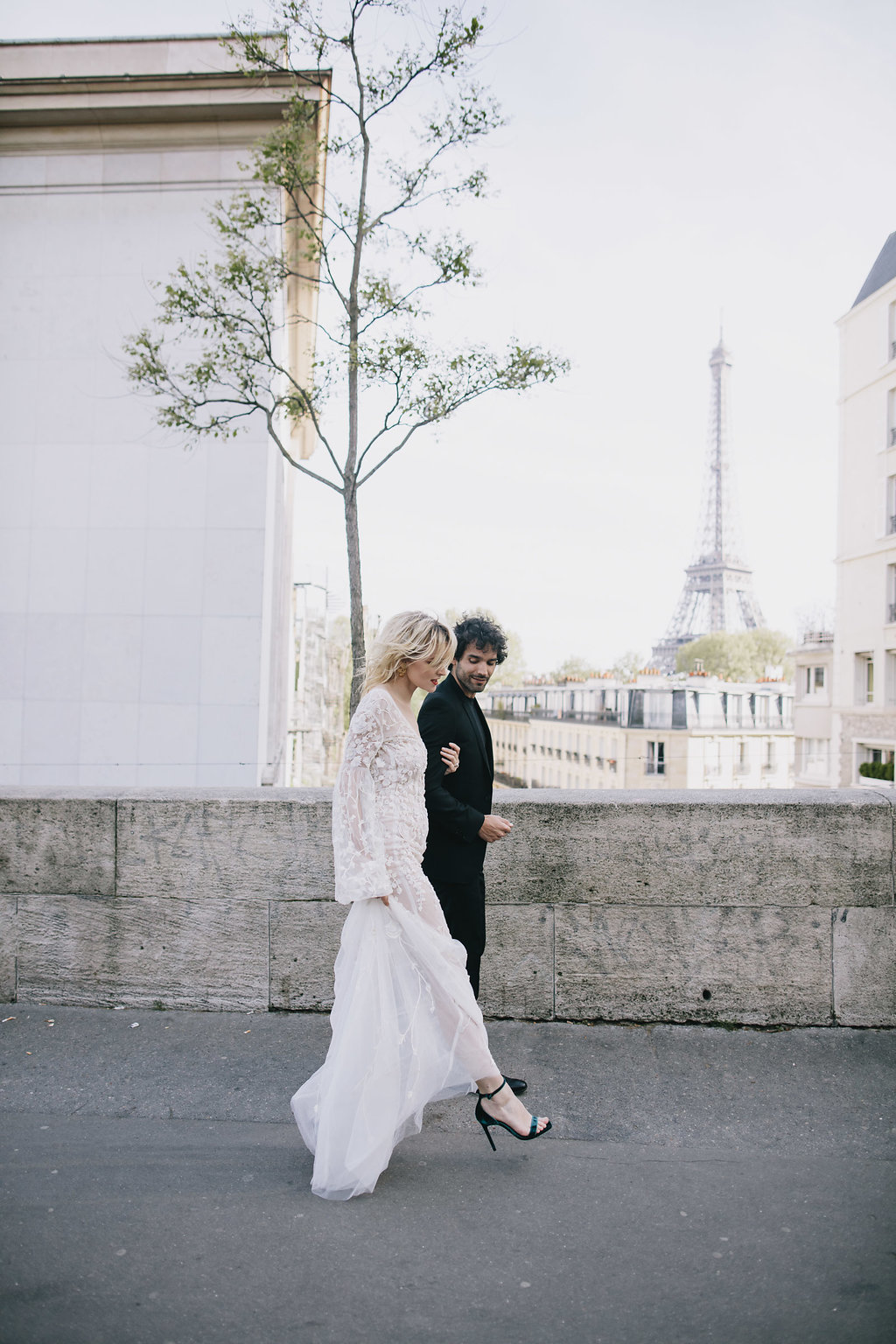 Le Wedding Magazine - ©Ashleigh Newman