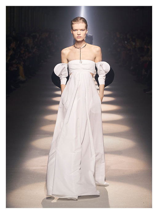 Fashion Week prêt-à-porter Automne/Hiver 2020-2021 - Looks blancs - Givenchy