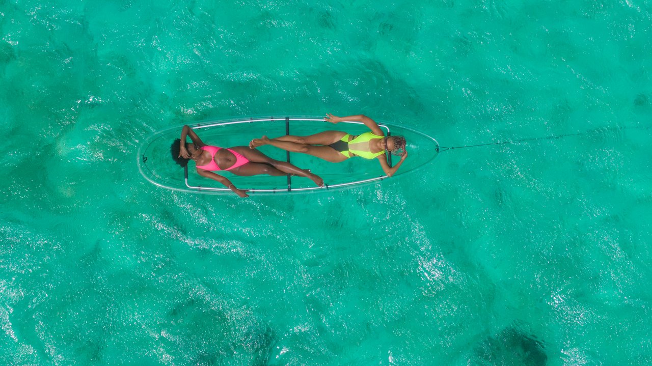 10 lieux et activités incontournables aux Seychelles - Le kayak transparent