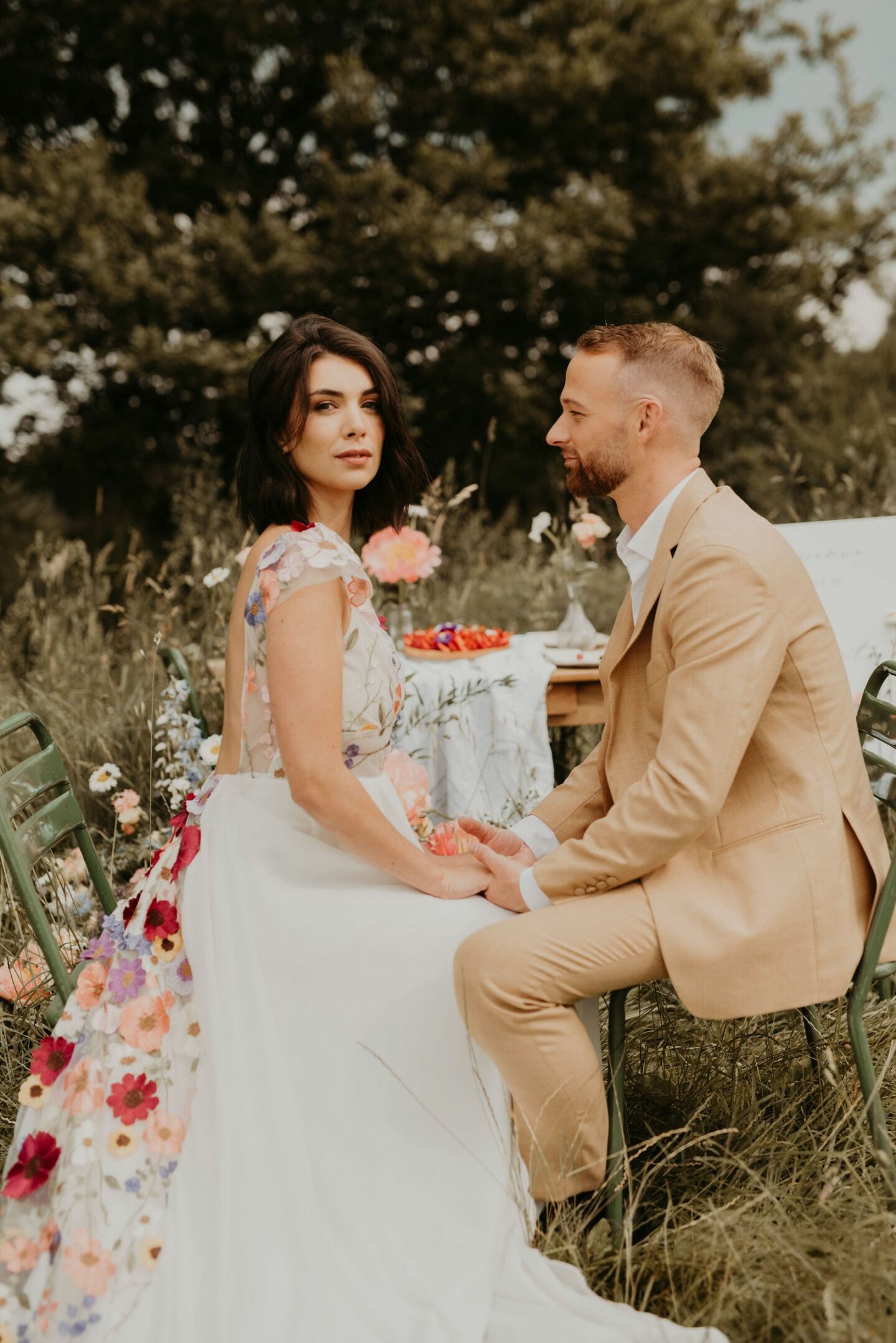 Inspiration : Flower Power - Un mariage champêtre et coloré