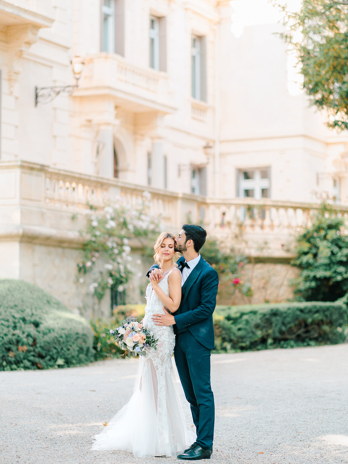 Inspiration : Something Blue in Provence - Un mariage au Château des 3 Fontaines