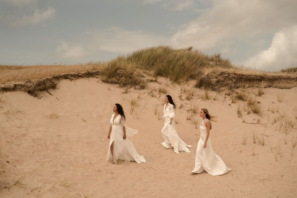 Éditorial : Triptyque Solaire - Mariage à la plage de Siouville