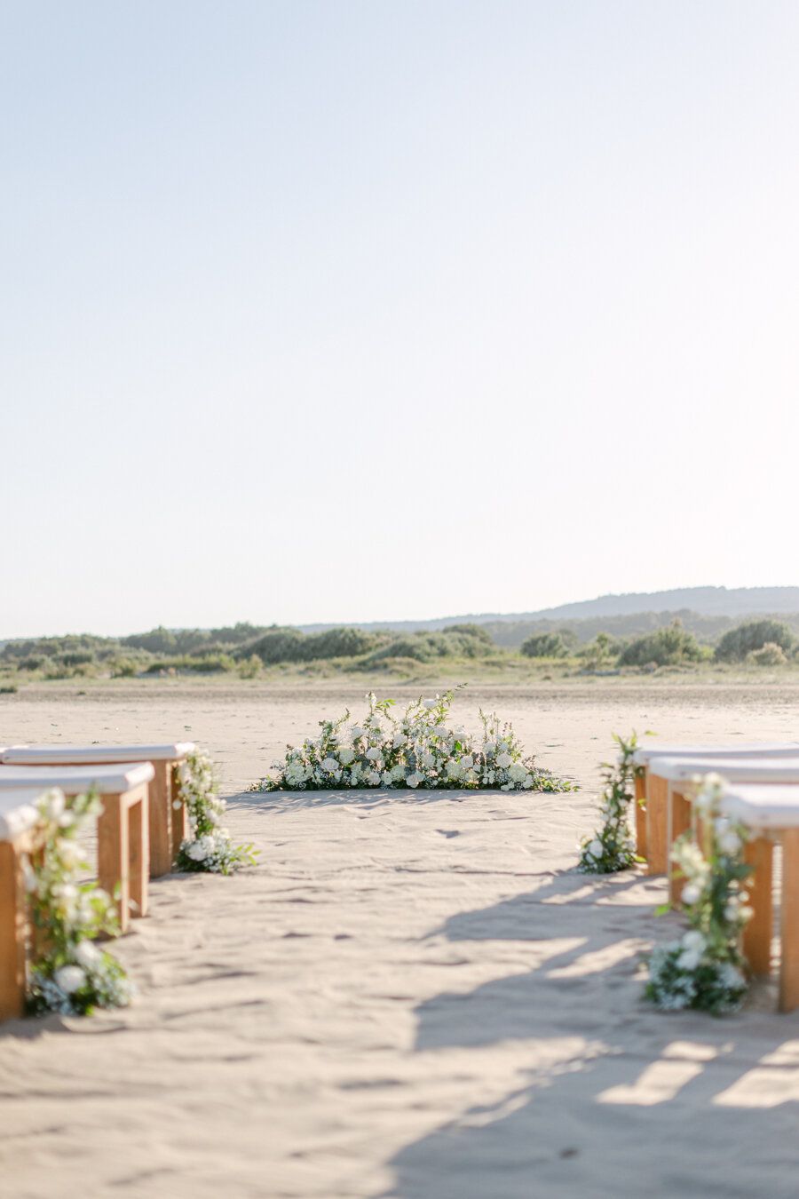 Inspiration : Un mariage simple et élégant à l'Hospitalet Beach