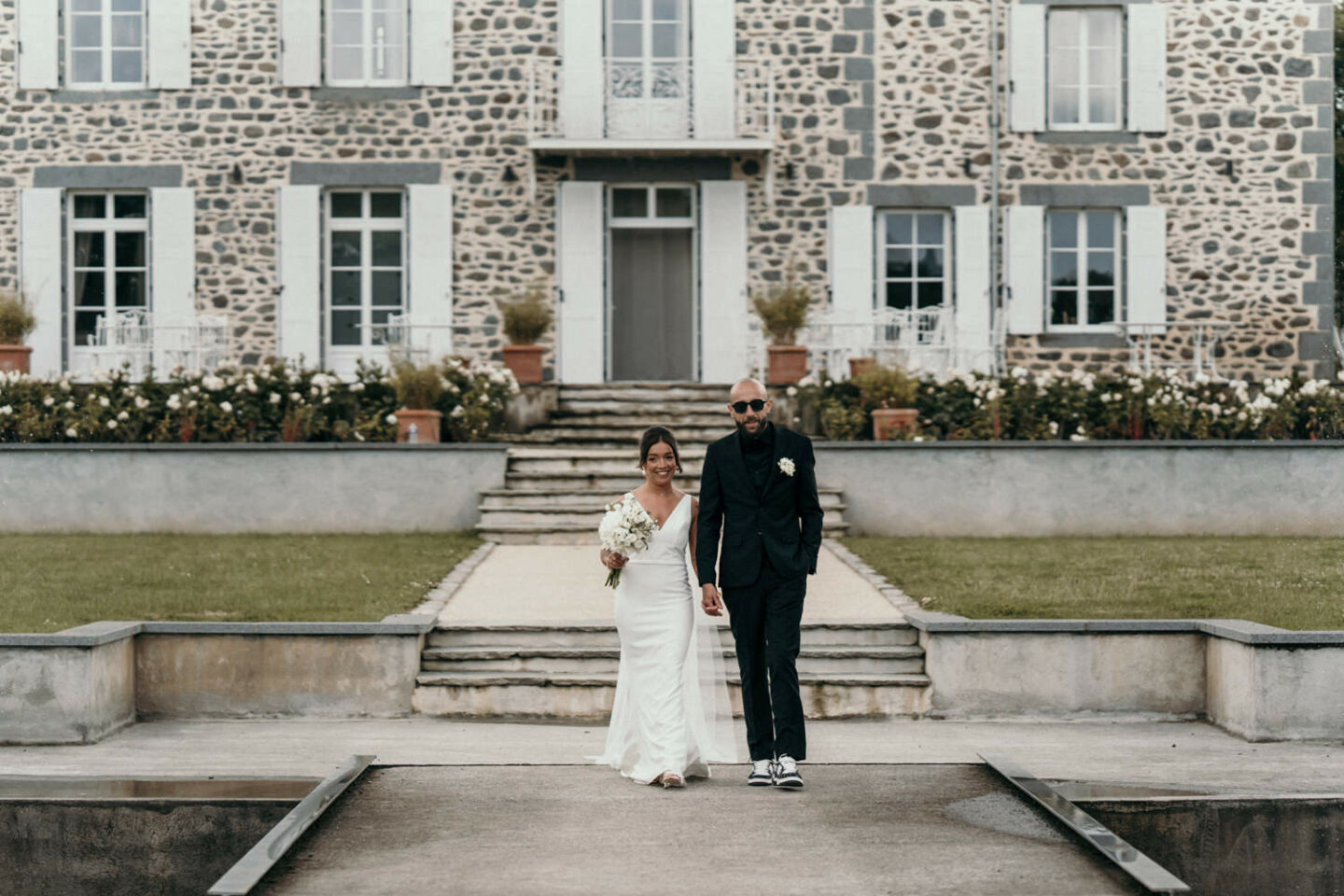 Lola & Nicolas : Un mariage noir & blanc en Bretagne