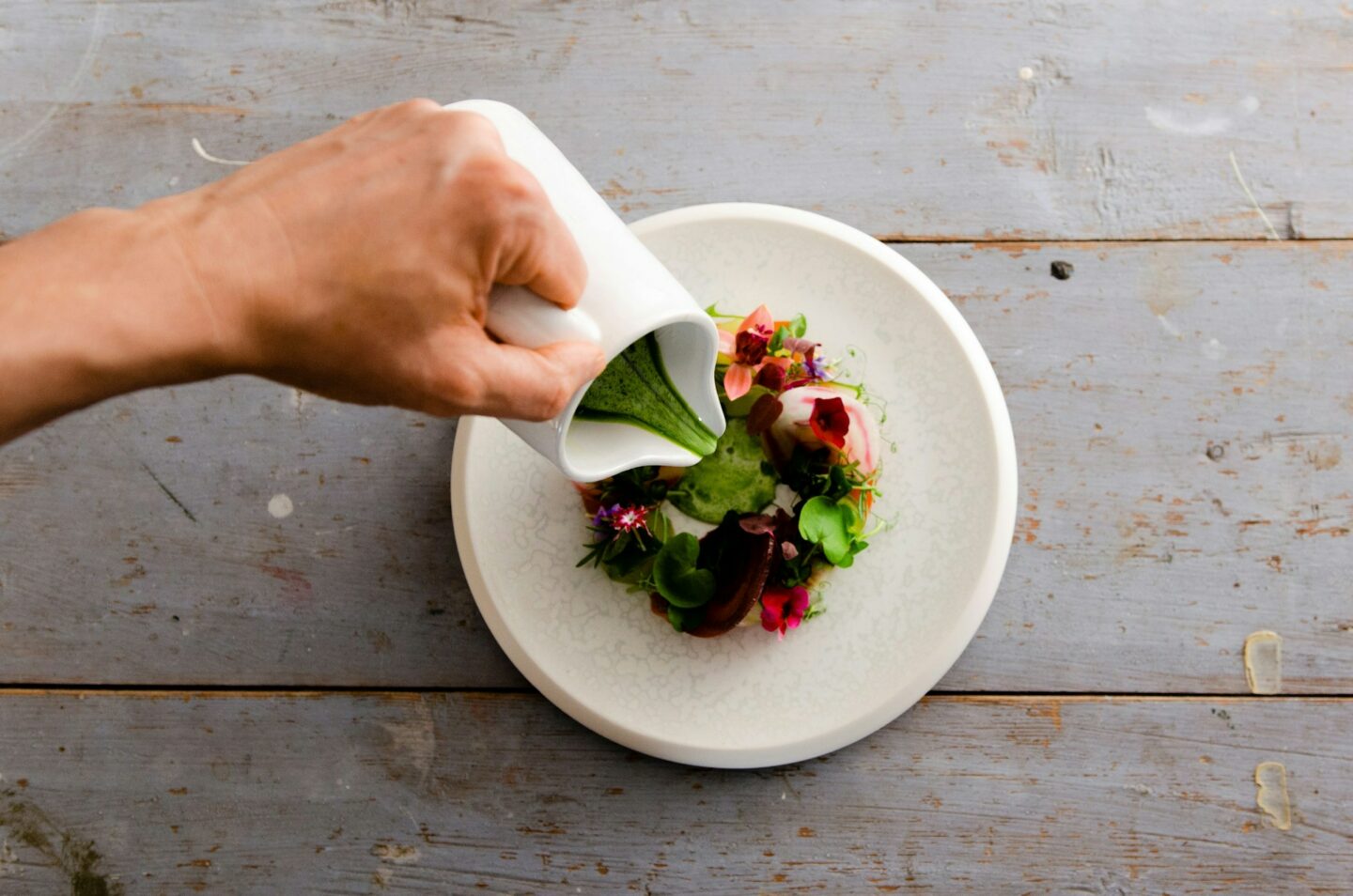 Quel est le prix d'un traiteur mariage ? - Assiette gastronomique avec une belle présentation