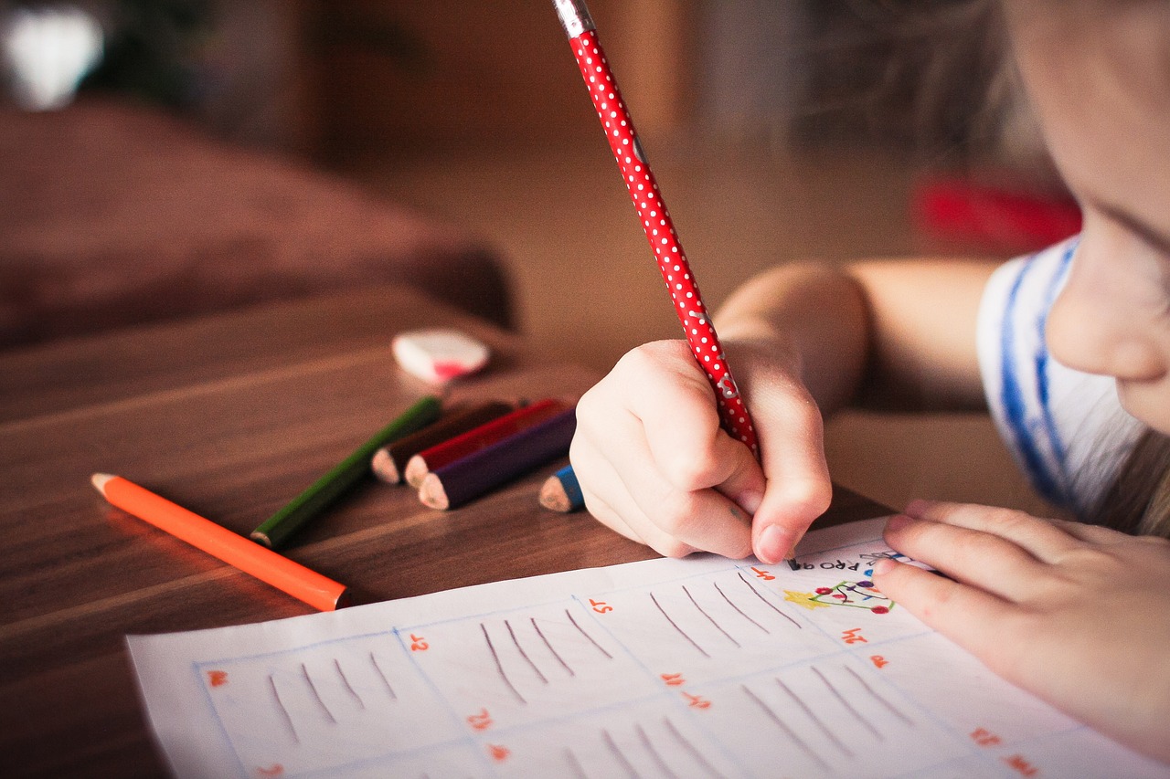 Quelles activités prévoir pour les enfants le jour du mariage ? le coloriage 