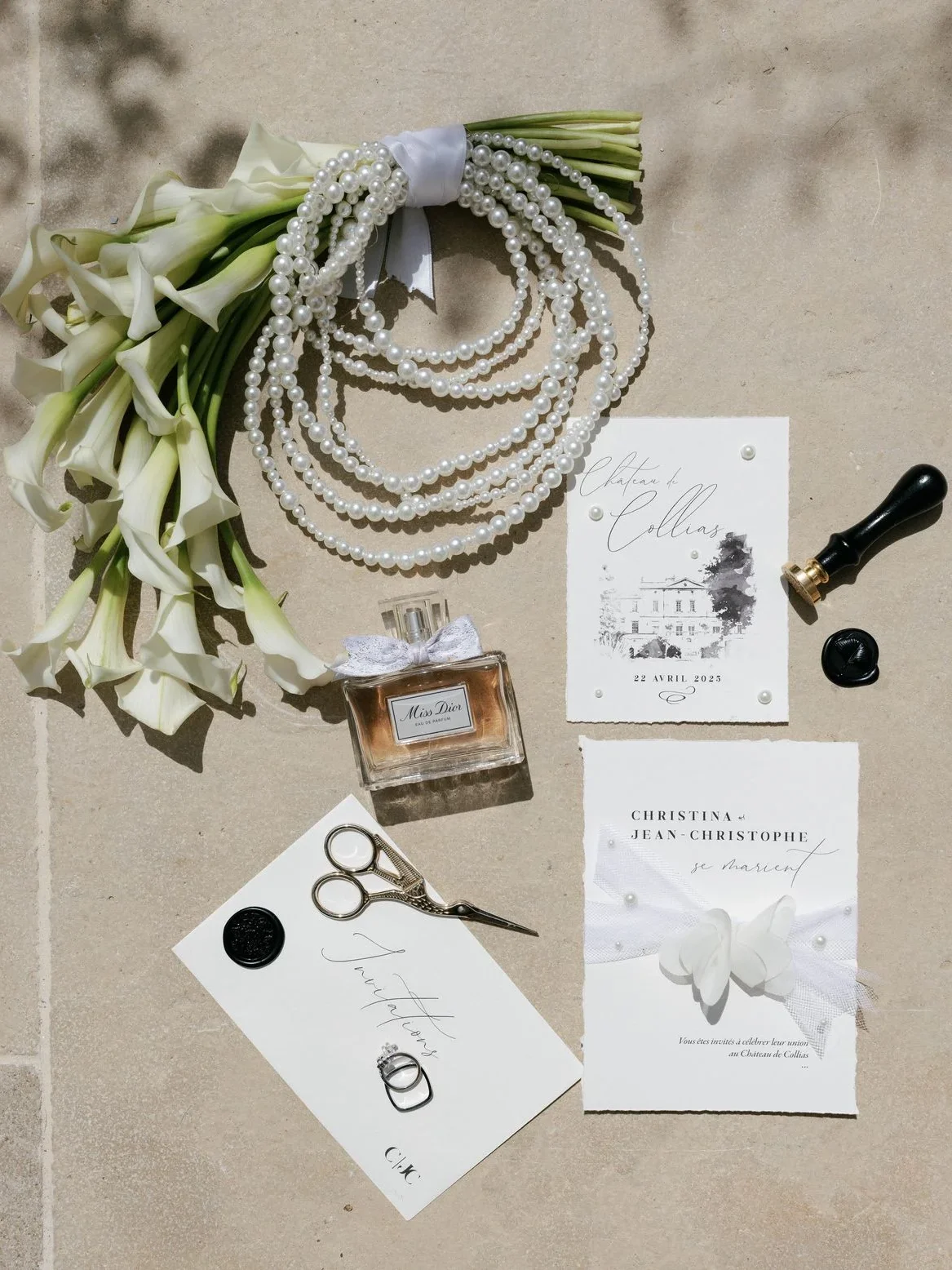 Inspiration : Monochrome d'élégance au Château de Collias