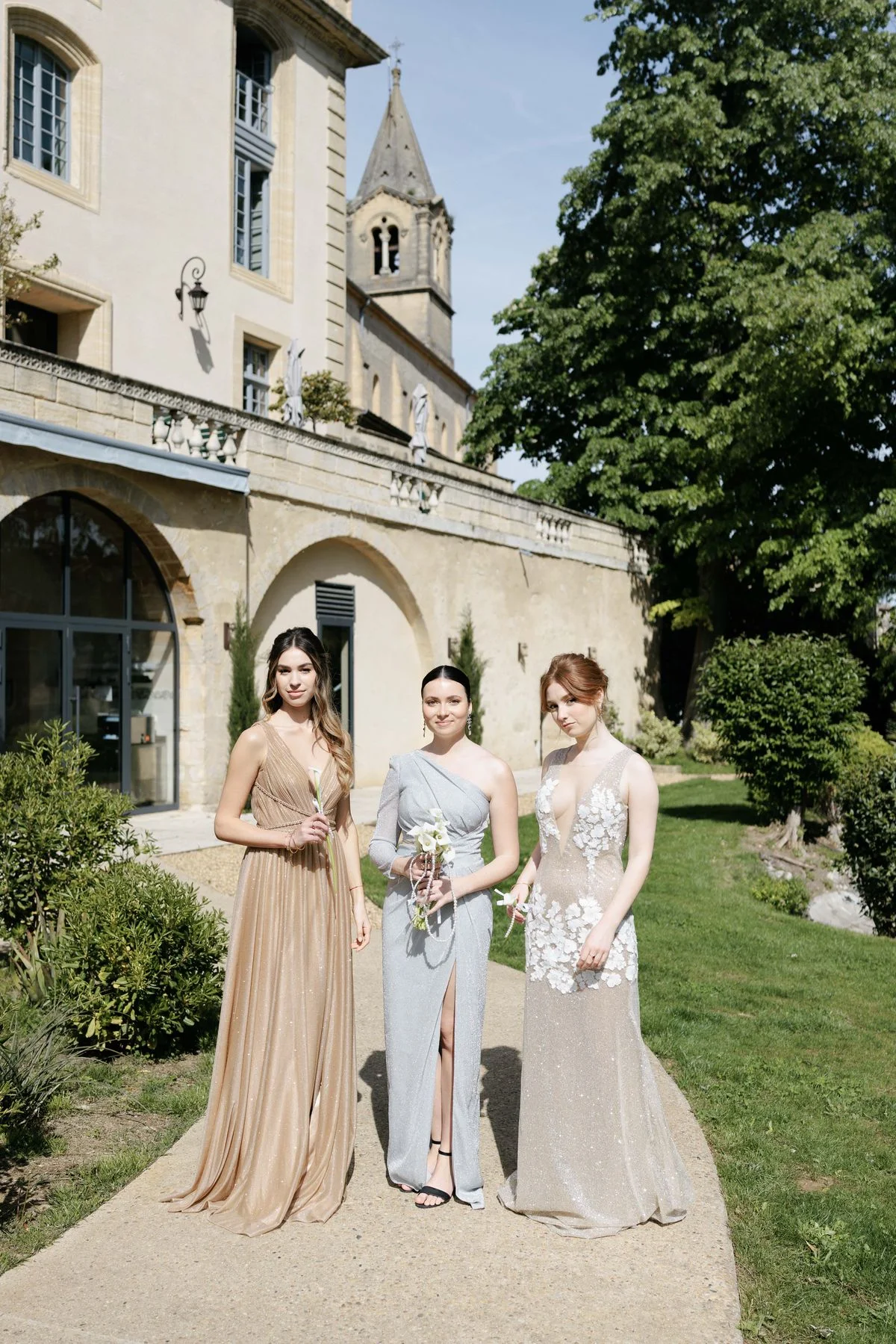 Inspiration : Monochrome d'élégance au Château de Collias